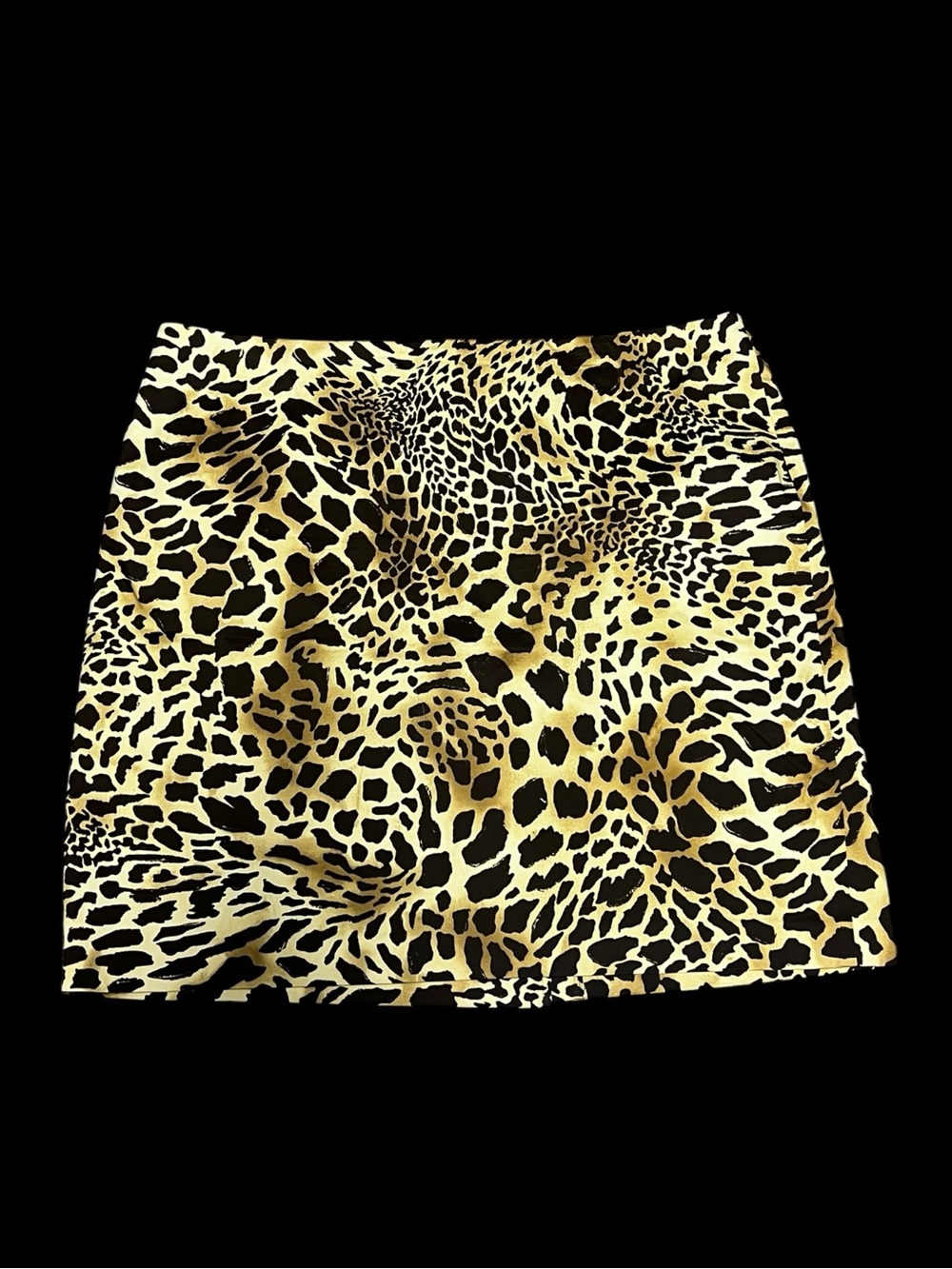 New! Giraffe Print Stretch Skirt